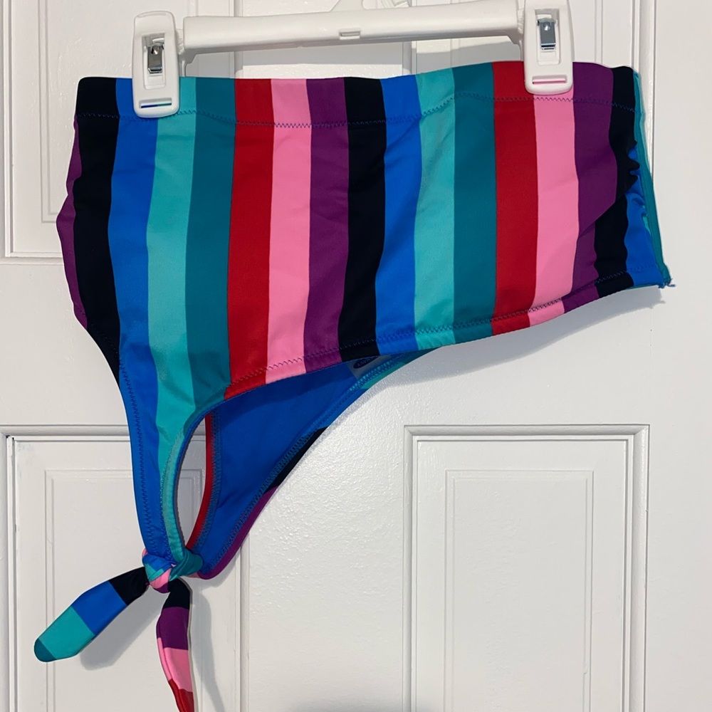Old Navy bikini top